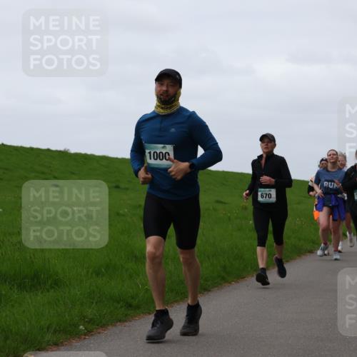 04.05.2025 - 8. Wedeler Halbmarathon Yannick Fuchs http://msf.ph/oto/7839588 04.05.2025 11:25:55 Laufen 1000, 670, 1065, 817 meine-sportfotos.de