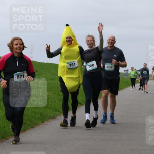 04.05.2025 - 8. Wedeler Halbmarathon Yannick Fuchs http://msf.ph/oto/7839632 04.05.2025 12:04:39 Laufen 781, 571, 780, 282, 1005 meine-sportfotos.de