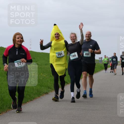 04.05.2025 - 8. Wedeler Halbmarathon Yannick Fuchs http://msf.ph/oto/7839635 04.05.2025 12:04:39 Laufen 571, 781, 780, 282 meine-sportfotos.de