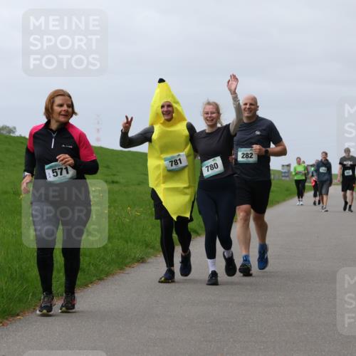 04.05.2025 - 8. Wedeler Halbmarathon Yannick Fuchs http://msf.ph/oto/7839639 04.05.2025 12:04:39 Laufen 571, 781, 780, 282, 500, 1005 meine-sportfotos.de