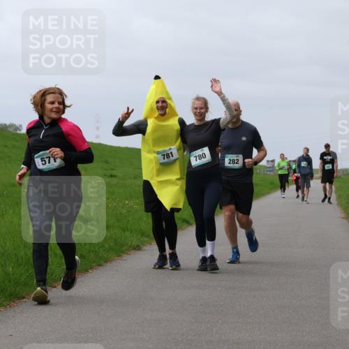 04.05.2025 - 8. Wedeler Halbmarathon Yannick Fuchs http://msf.ph/oto/7839646 04.05.2025 12:04:40 Laufen 57, 781, 780, 282 meine-sportfotos.de
