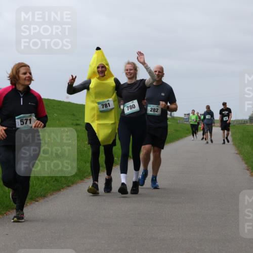 04.05.2025 - 8. Wedeler Halbmarathon Yannick Fuchs http://msf.ph/oto/7839672 04.05.2025 12:04:40 Laufen 571, 781, 780, 282 meine-sportfotos.de