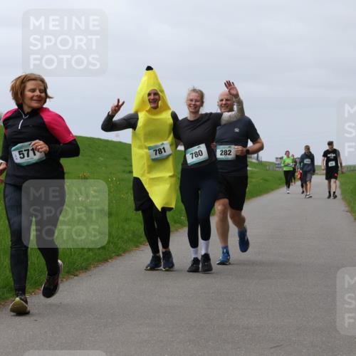 04.05.2025 - 8. Wedeler Halbmarathon Yannick Fuchs http://msf.ph/oto/7839689 04.05.2025 12:04:40 Laufen 571, 781, 780, 282, 500 meine-sportfotos.de