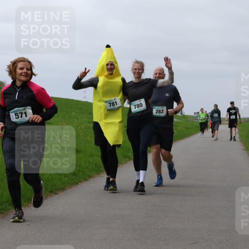 04.05.2025 - 8. Wedeler Halbmarathon Yannick Fuchs http://msf.ph/oto/7839694 04.05.2025 12:04:40 Laufen 571, 781, 780, 282 meine-sportfotos.de