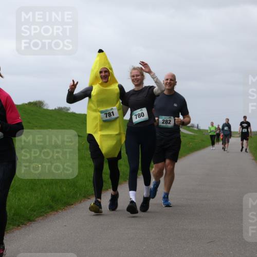 04.05.2025 - 8. Wedeler Halbmarathon Yannick Fuchs http://msf.ph/oto/7839722 04.05.2025 12:04:42 Laufen 571, 781, 780, 282 meine-sportfotos.de