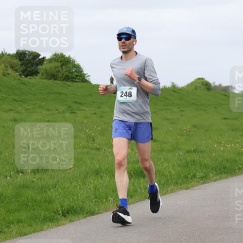 04.05.2025 - 8. Wedeler Halbmarathon Lena Gebhardt http://msf.ph/oto/7839723 04.05.2025 11:45:16 Laufen 248 meine-sportfotos.de