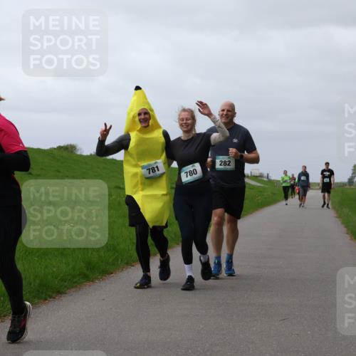 04.05.2025 - 8. Wedeler Halbmarathon Yannick Fuchs http://msf.ph/oto/7839732 04.05.2025 12:04:42 Laufen 571, 781, 282, 780 meine-sportfotos.de