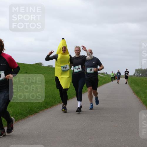 04.05.2025 - 8. Wedeler Halbmarathon Yannick Fuchs http://msf.ph/oto/7839747 04.05.2025 12:04:42 Laufen 571, 781, 780, 282 meine-sportfotos.de