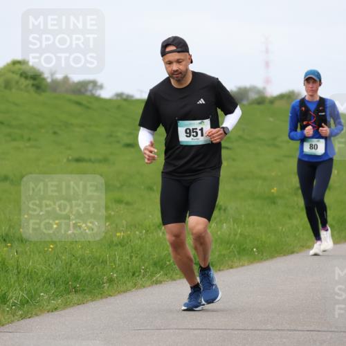04.05.2025 - 8. Wedeler Halbmarathon Lena Gebhardt http://msf.ph/oto/7839760 04.05.2025 11:45:38 Laufen 951, 80 meine-sportfotos.de