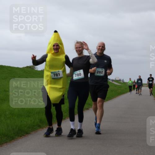 04.05.2025 - 8. Wedeler Halbmarathon Yannick Fuchs http://msf.ph/oto/7839775 04.05.2025 12:04:42 Laufen 781, 780, 282 meine-sportfotos.de