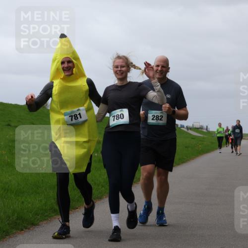 04.05.2025 - 8. Wedeler Halbmarathon Yannick Fuchs http://msf.ph/oto/7839791 04.05.2025 12:04:42 Laufen 781, 780, 282, 320 meine-sportfotos.de