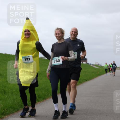 04.05.2025 - 8. Wedeler Halbmarathon Yannick Fuchs http://msf.ph/oto/7839812 04.05.2025 12:04:43 Laufen 781, 780 meine-sportfotos.de