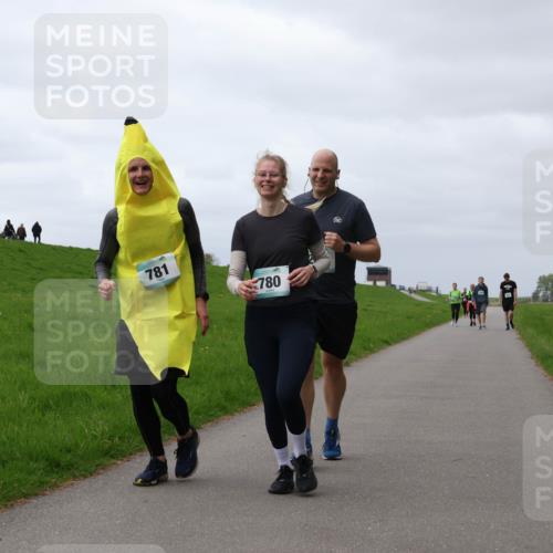 04.05.2025 - 8. Wedeler Halbmarathon Yannick Fuchs http://msf.ph/oto/7839836 04.05.2025 12:04:43 Laufen 781, 780, 10 meine-sportfotos.de