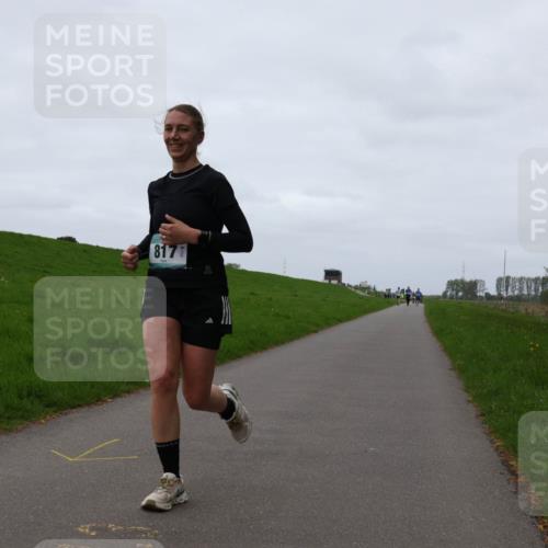 04.05.2025 - 8. Wedeler Halbmarathon Yannick Fuchs http://msf.ph/oto/7839840 04.05.2025 11:26:03 Laufen 817 meine-sportfotos.de