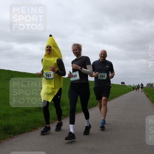 04.05.2025 - 8. Wedeler Halbmarathon Yannick Fuchs http://msf.ph/oto/7839861 04.05.2025 12:04:45 Laufen 781, 780, 282 meine-sportfotos.de
