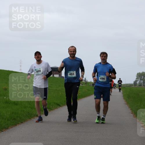 04.05.2025 - 8. Wedeler Halbmarathon Yannick Fuchs http://msf.ph/oto/7839887 04.05.2025 11:26:29 Laufen 495, 493, 496 meine-sportfotos.de