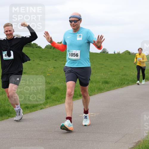 04.05.2025 - 8. Wedeler Halbmarathon Lena Gebhardt http://msf.ph/oto/7839946 04.05.2025 11:46:07 Laufen 4, 42, 1056, 765 meine-sportfotos.de
