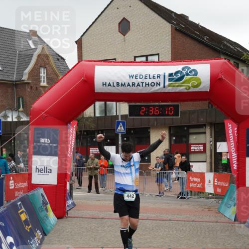 04.05.2025 - 8. Wedeler Halbmarathon Felixshl http://msf.ph/oto/7839963 04.05.2025 12:36:08 Ziel 442 meine-sportfotos.de