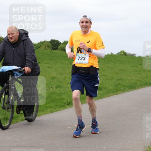 04.05.2025 - 8. Wedeler Halbmarathon Lena Gebhardt http://msf.ph/oto/7839966 04.05.2025 11:46:13 Laufen 723 meine-sportfotos.de
