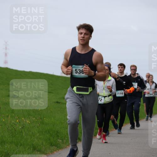 04.05.2025 - 8. Wedeler Halbmarathon Yannick Fuchs http://msf.ph/oto/7840002 04.05.2025 11:47:37 Laufen 536, 72, 1110, 21, 908 meine-sportfotos.de