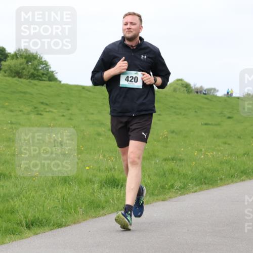 04.05.2025 - 8. Wedeler Halbmarathon Lena Gebhardt http://msf.ph/oto/7840017 04.05.2025 11:46:29 Laufen 420 meine-sportfotos.de