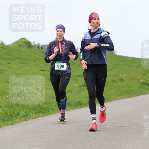 04.05.2025 - 8. Wedeler Halbmarathon Lena Gebhardt http://msf.ph/oto/7840034 04.05.2025 11:46:33 Laufen 590, 005 meine-sportfotos.de