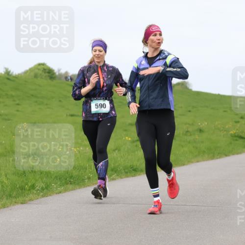 04.05.2025 - 8. Wedeler Halbmarathon Lena Gebhardt http://msf.ph/oto/7840036 04.05.2025 11:46:33 Laufen 590, 905 meine-sportfotos.de