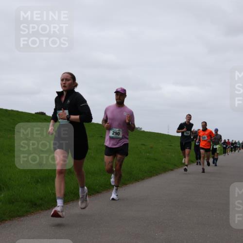 04.05.2025 - 8. Wedeler Halbmarathon Yannick Fuchs http://msf.ph/oto/7840050 04.05.2025 11:26:41 Laufen 290, 949 meine-sportfotos.de