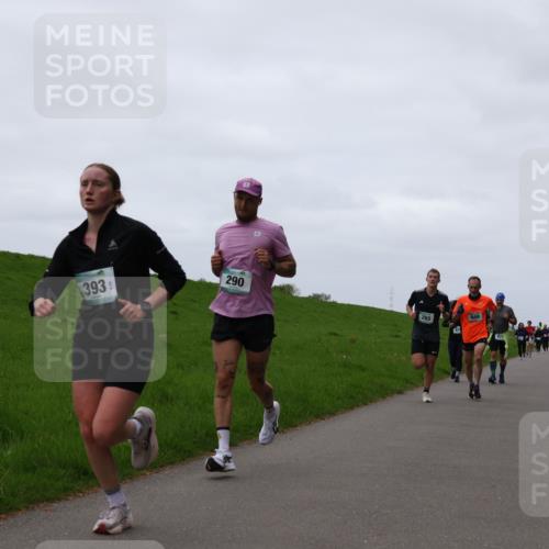 04.05.2025 - 8. Wedeler Halbmarathon Yannick Fuchs http://msf.ph/oto/7840057 04.05.2025 11:26:41 Laufen 393, 290, 265, 7, 949 meine-sportfotos.de