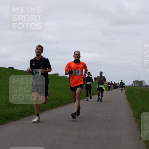 04.05.2025 - 8. Wedeler Halbmarathon Yannick Fuchs http://msf.ph/oto/7840110 04.05.2025 11:26:44 Laufen 265, 949, 870, 871 meine-sportfotos.de