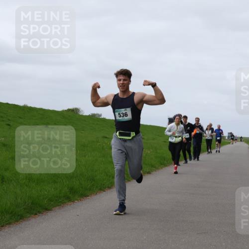 04.05.2025 - 8. Wedeler Halbmarathon Yannick Fuchs http://msf.ph/oto/7840117 04.05.2025 11:47:40 Laufen 536 meine-sportfotos.de