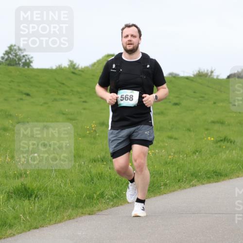 04.05.2025 - 8. Wedeler Halbmarathon Lena Gebhardt http://msf.ph/oto/7840135 04.05.2025 11:46:59 Laufen 568 meine-sportfotos.de