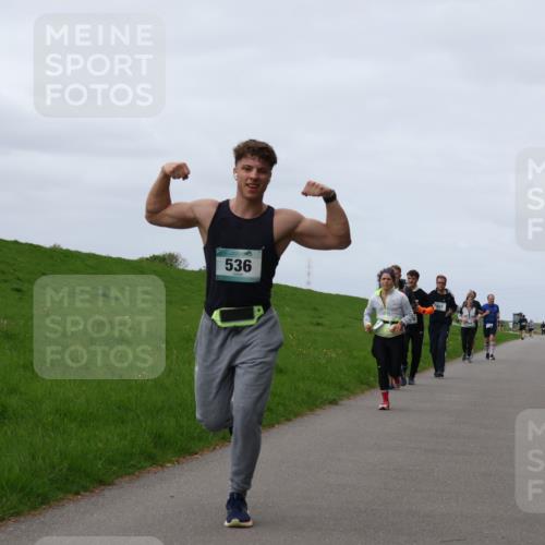 04.05.2025 - 8. Wedeler Halbmarathon Yannick Fuchs http://msf.ph/oto/7840140 04.05.2025 11:47:40 Laufen 536 meine-sportfotos.de