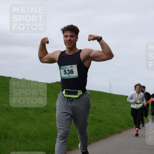 04.05.2025 - 8. Wedeler Halbmarathon Yannick Fuchs http://msf.ph/oto/7840154 04.05.2025 11:47:40 Laufen 536 meine-sportfotos.de