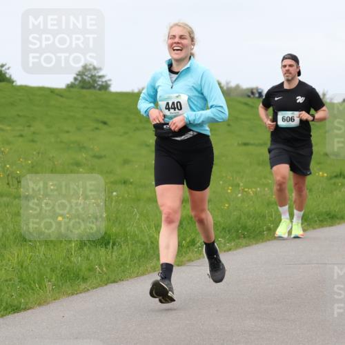 04.05.2025 - 8. Wedeler Halbmarathon Lena Gebhardt http://msf.ph/oto/7840165 04.05.2025 11:47:13 Laufen 440, 606 meine-sportfotos.de