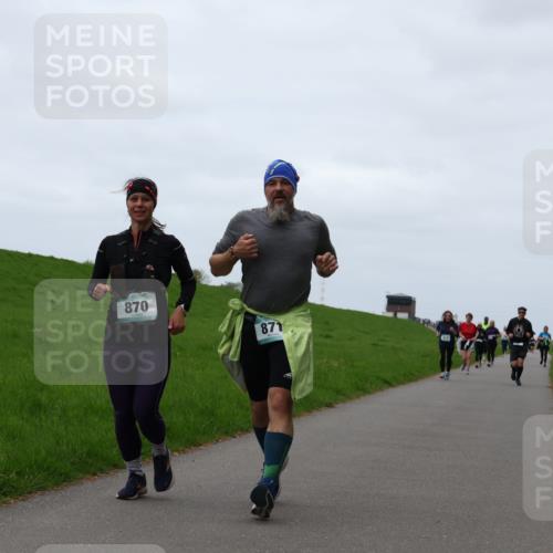 04.05.2025 - 8. Wedeler Halbmarathon Yannick Fuchs http://msf.ph/oto/7840166 04.05.2025 11:26:47 Laufen 870, 871 meine-sportfotos.de
