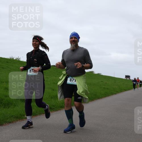 04.05.2025 - 8. Wedeler Halbmarathon Yannick Fuchs http://msf.ph/oto/7840193 04.05.2025 11:26:49 Laufen 87, 871 meine-sportfotos.de