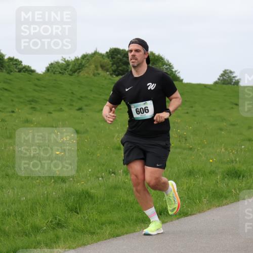 04.05.2025 - 8. Wedeler Halbmarathon Lena Gebhardt http://msf.ph/oto/7840198 04.05.2025 11:47:16 Laufen 606 meine-sportfotos.de