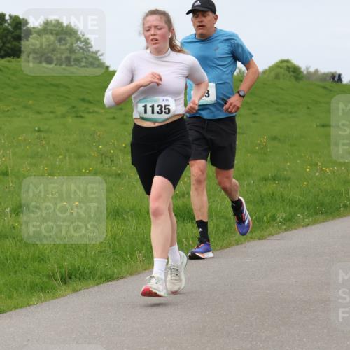 04.05.2025 - 8. Wedeler Halbmarathon Lena Gebhardt http://msf.ph/oto/7840221 04.05.2025 11:47:19 Laufen 66, 1135 meine-sportfotos.de
