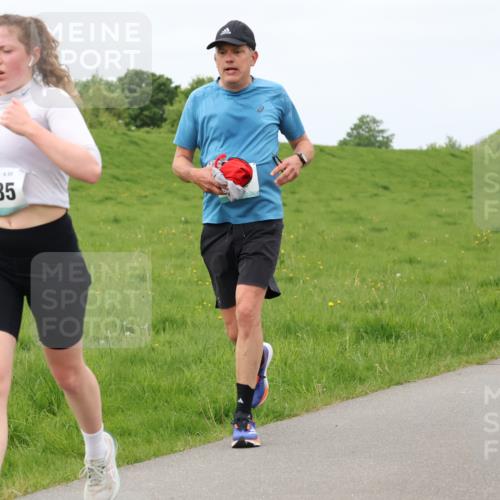 04.05.2025 - 8. Wedeler Halbmarathon Lena Gebhardt http://msf.ph/oto/7840224 04.05.2025 11:47:20 Laufen 66, 1135, 70 meine-sportfotos.de