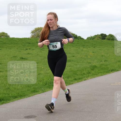 04.05.2025 - 8. Wedeler Halbmarathon Lena Gebhardt http://msf.ph/oto/7840265 04.05.2025 11:47:26 Laufen 55 meine-sportfotos.de
