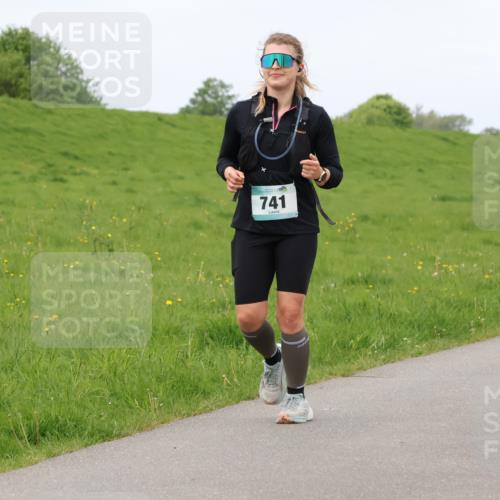 04.05.2025 - 8. Wedeler Halbmarathon Lena Gebhardt http://msf.ph/oto/7840277 04.05.2025 11:47:38 Laufen 741 meine-sportfotos.de
