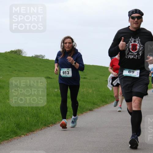 04.05.2025 - 8. Wedeler Halbmarathon Yannick Fuchs http://msf.ph/oto/7840279 04.05.2025 11:26:56 Laufen 913, 69, 10 meine-sportfotos.de