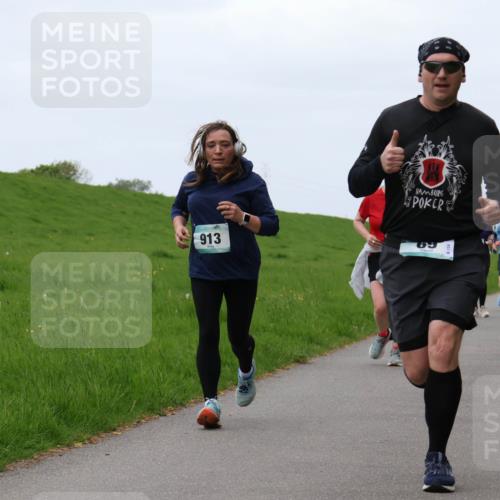 04.05.2025 - 8. Wedeler Halbmarathon Yannick Fuchs http://msf.ph/oto/7840282 04.05.2025 11:26:56 Laufen 913, 69, 147, 10 meine-sportfotos.de