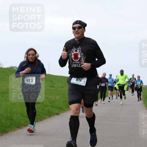 04.05.2025 - 8. Wedeler Halbmarathon Yannick Fuchs http://msf.ph/oto/7840293 04.05.2025 11:26:56 Laufen 913, 69, 1171 meine-sportfotos.de