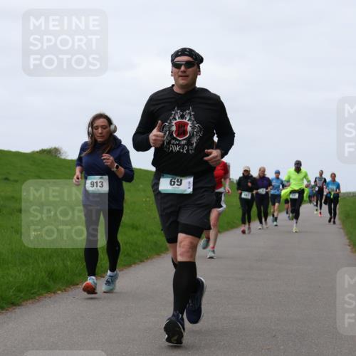 04.05.2025 - 8. Wedeler Halbmarathon Yannick Fuchs http://msf.ph/oto/7840300 04.05.2025 11:26:56 Laufen 913, 69 meine-sportfotos.de