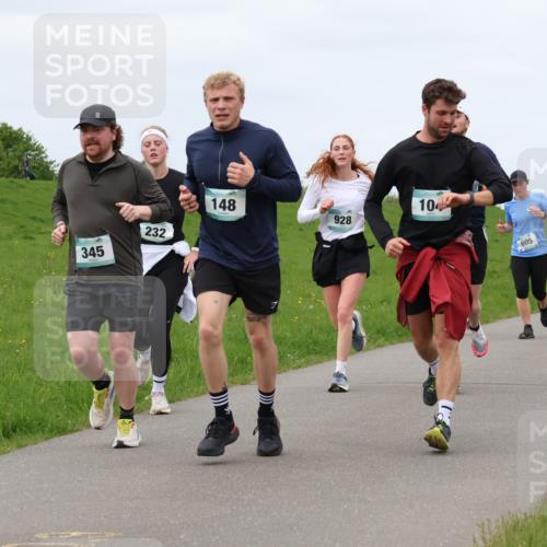 04.05.2025 - 8. Wedeler Halbmarathon Lena Gebhardt http://msf.ph/oto/7840307 04.05.2025 11:47:50 Laufen 148, 10, 928, 232, 345, 605 meine-sportfotos.de