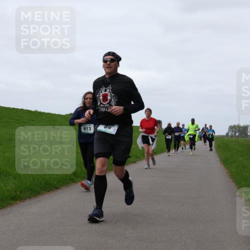 04.05.2025 - 8. Wedeler Halbmarathon Yannick Fuchs http://msf.ph/oto/7840320 04.05.2025 11:26:57 Laufen 913, 69 meine-sportfotos.de