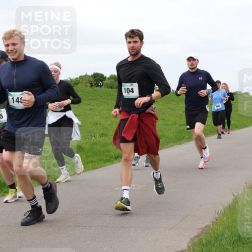 04.05.2025 - 8. Wedeler Halbmarathon Lena Gebhardt http://msf.ph/oto/7840321 04.05.2025 11:47:52 Laufen 345, 148, 104, 7, 605 meine-sportfotos.de