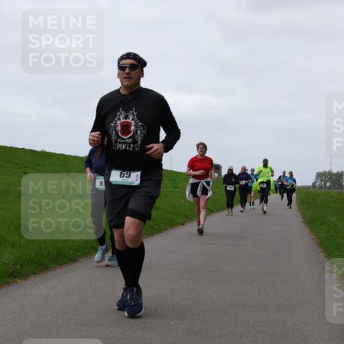 04.05.2025 - 8. Wedeler Halbmarathon Yannick Fuchs http://msf.ph/oto/7840330 04.05.2025 11:26:57 Laufen 9, 69, 681 meine-sportfotos.de